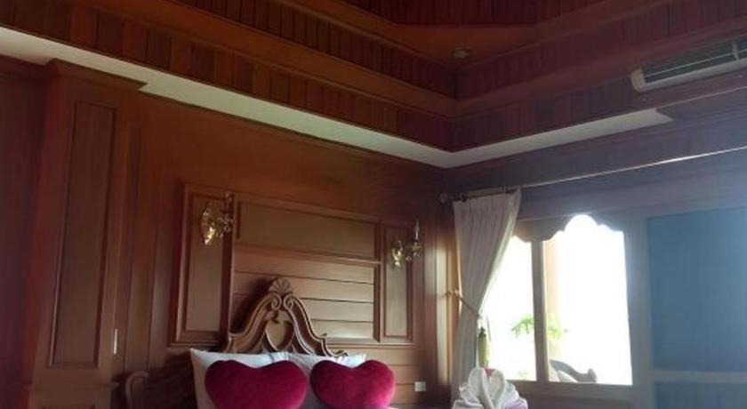 느감타 호텔 매홍손 외부 사진